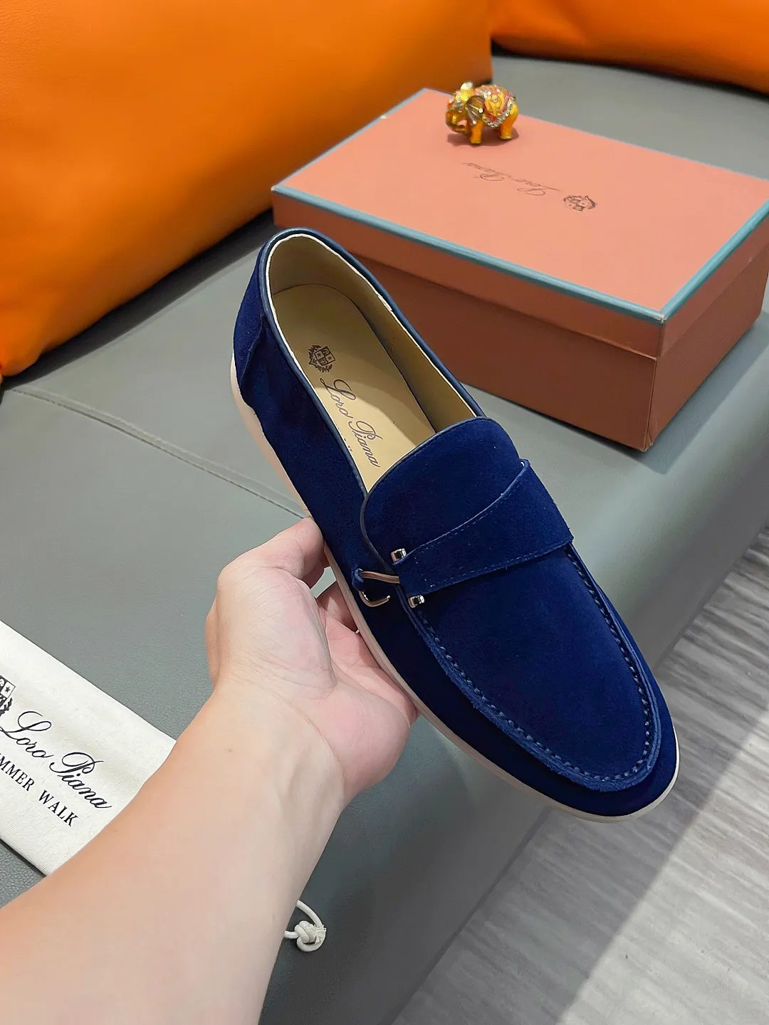 Men's shoes LORO PIANA "LP" P420 Regular size: 38-44 (casual shoes) Product materials: Selected high-mercerized suede upper, comfortable sheepskin lining; original outsole.